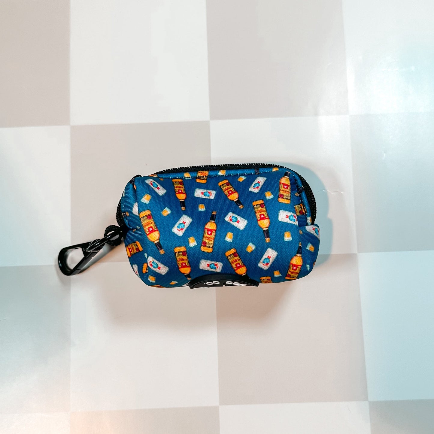 Chicago Handshake Poop Bag Holder