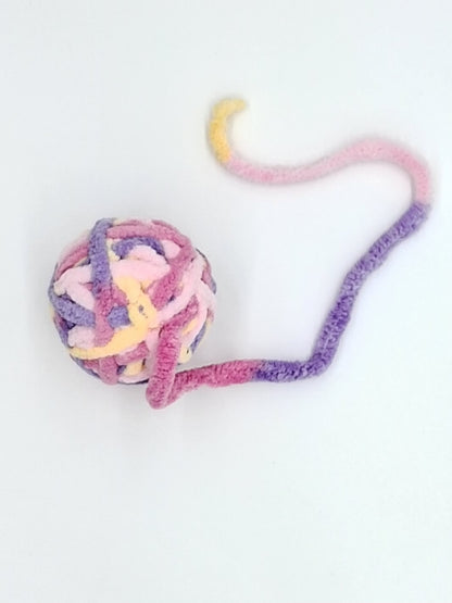 Kitty Cat Yarn Ball (SMALL)