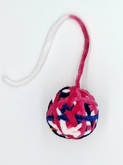 Kitty Cat Yarn Ball (SMALL)