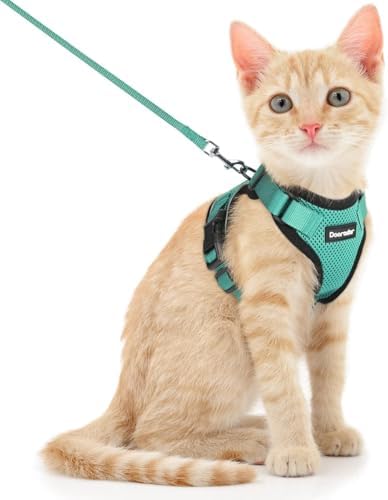 Dooradar Cat Harness and Leash Set, Adjustable and Escape Proof