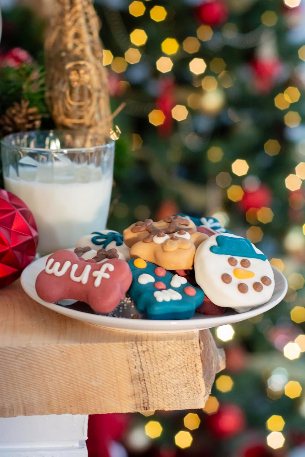 Wufers Singing Snow Globe Dog Advent Calendar – 24 Cookies