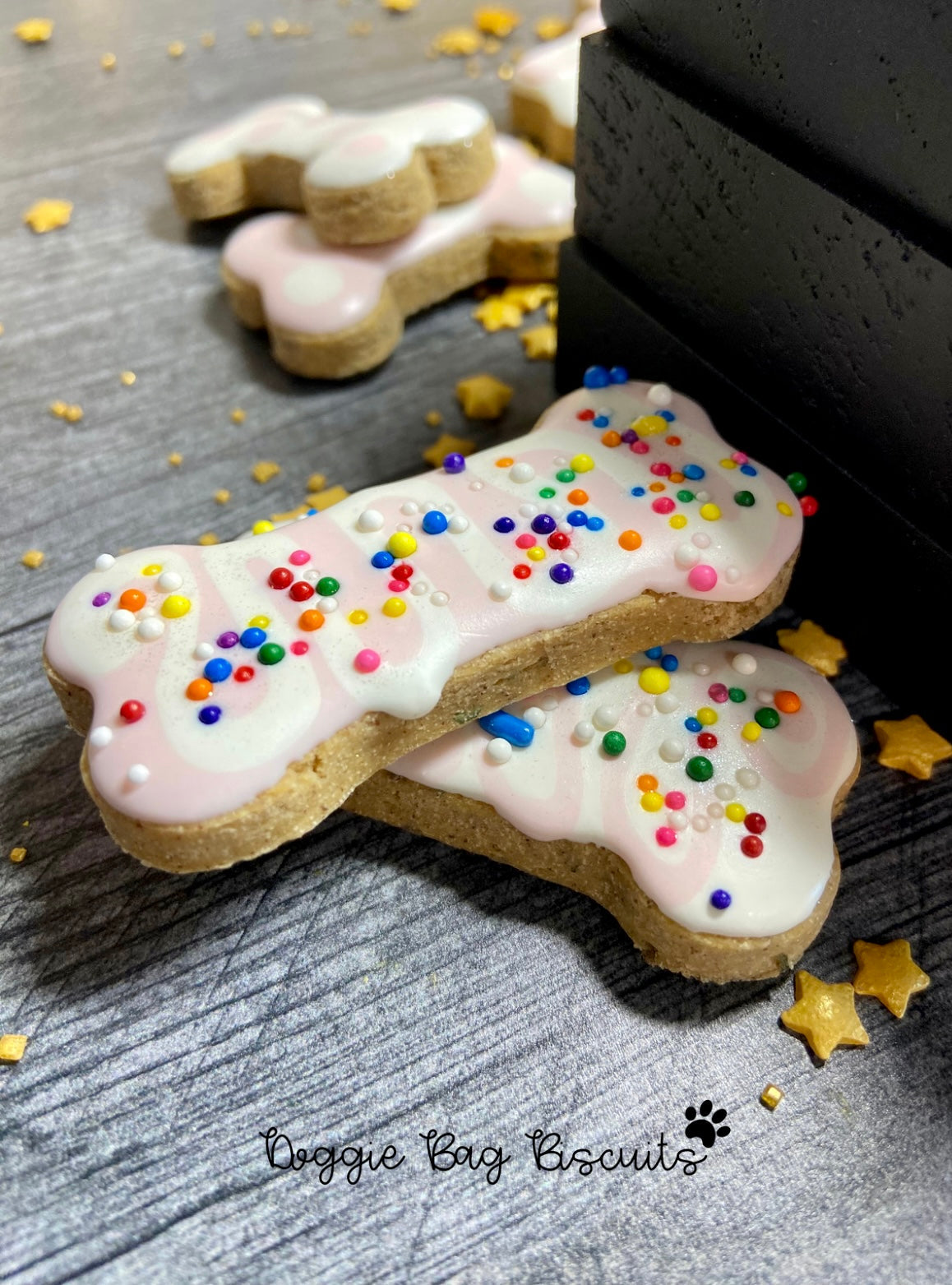“CAKE & CANDLE™” Gift Set — Certified Lookie-a-Tookie™ Canine Cookies, Birthday Dog Treat Gift 🎂🐾