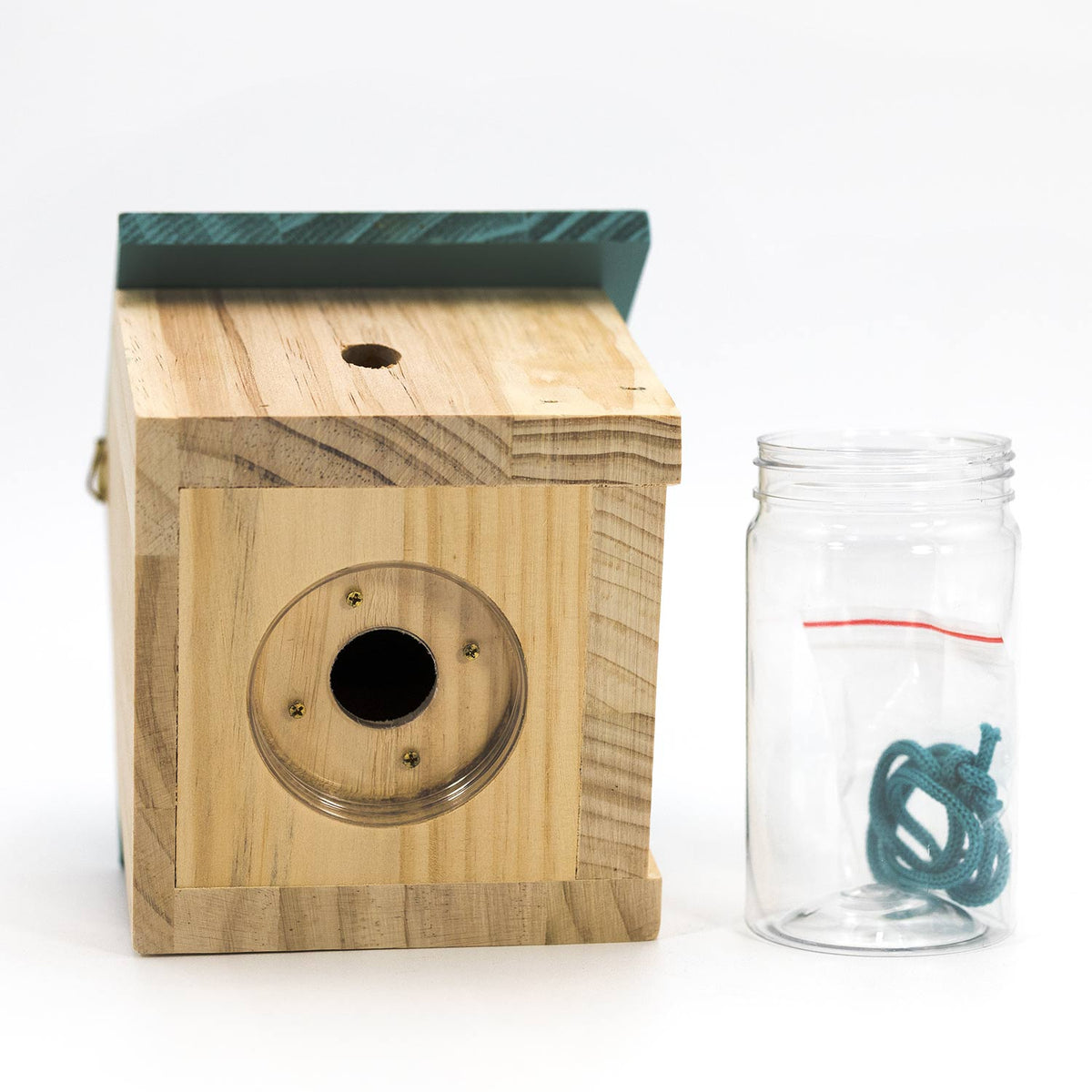 Durable Outdoor Carpenter Bee Trap – Pine Wood, Eco-Friendly, Hanging or Mounting, Multiple Styles