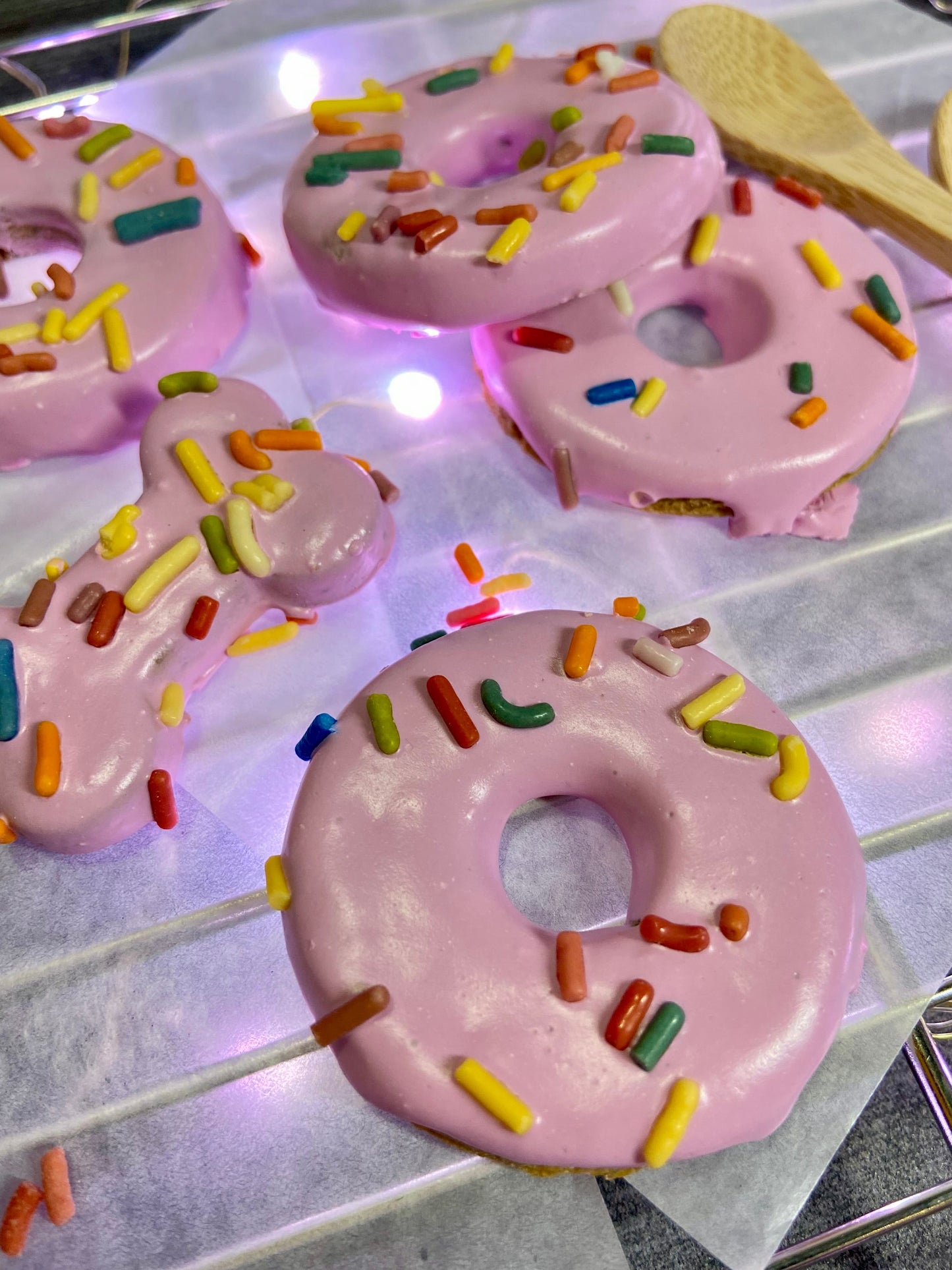 SWEET DONUT DAY™ Gift Box Set — Lookie-a-Tookie™ Donut Dog Treats w/ Tag