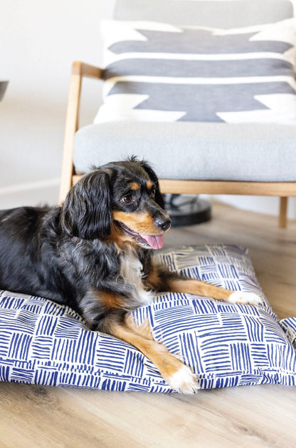Quinn Dog Bed